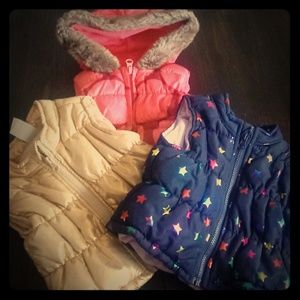 Infants sleeveless puffer jacket